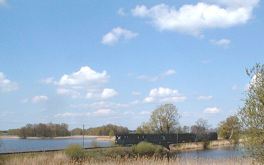 teichfahrt.jpg (30683 Byte)